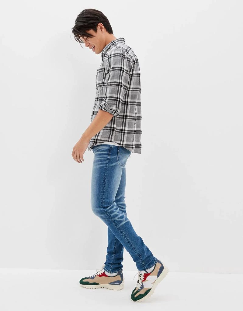 商品AE|AE AirFlex 360 Distressed Athletic Skinny Jean,价格¥191,第5张图片详细描述