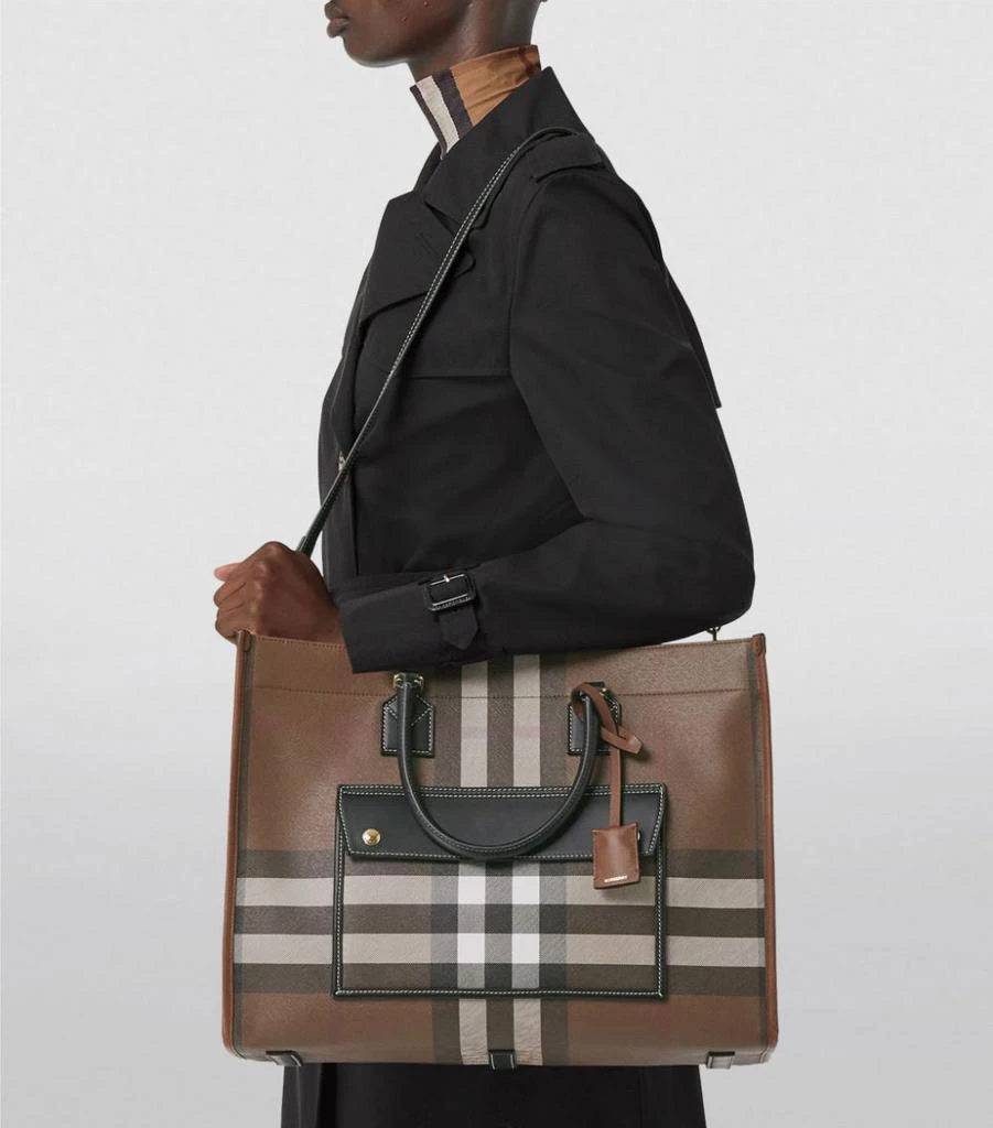 Medium Check Freya Tote Bag 商品