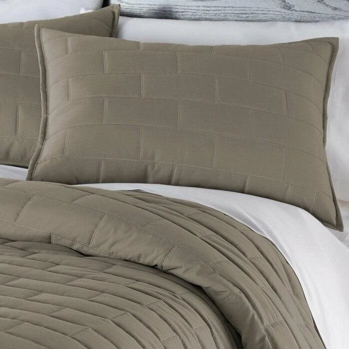 商品Hivvago|Twin/Twin XL Modern Brick Stitch Microfiber Reversible 2 Piece Comforter Set in Taupe,价格¥1323,第3张图片详细描述