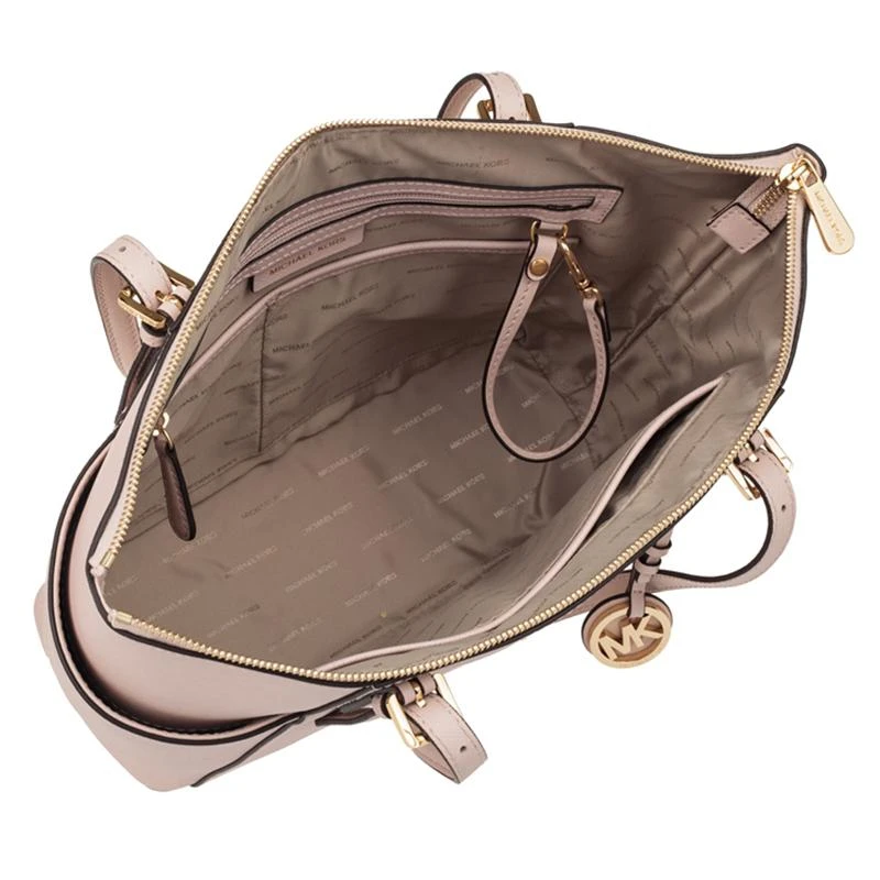 商品[国内直发] Michael Kors|MK 女包 迈克·科尔斯 MICHAEL KORS 专柜款JET SET ITEM系列浅粉色大号单肩手提包 30F2GTTT8L SOFT PINK,价格¥1220,第8张图片详细描述