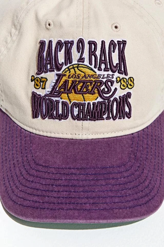 商品Mitchell and Ness|Mitchell & Ness UO Exclusive LA Lakers Back To Back Champs Baseball Hat,价格¥123,第5张图片详细描述