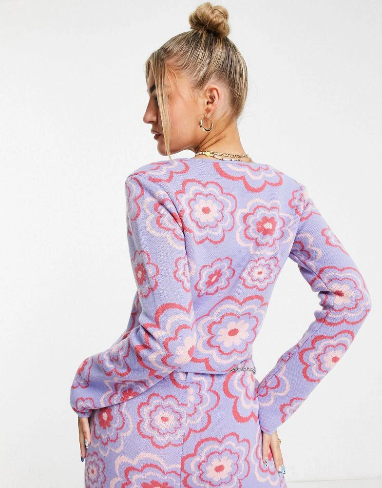 商品The Ragged Priest|The Ragged Priest crop knitted top with chain tie in retro floral co-ord,价格¥284,第3张图片详细描述