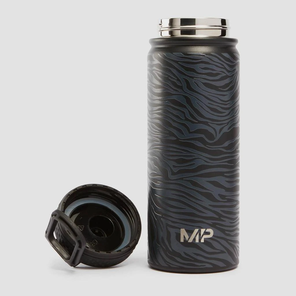 商品Myprotein|MP Zebra Printed Metal Water Bottle - Black/Graphite - 500ml,价格¥261,第5张图片详细描述