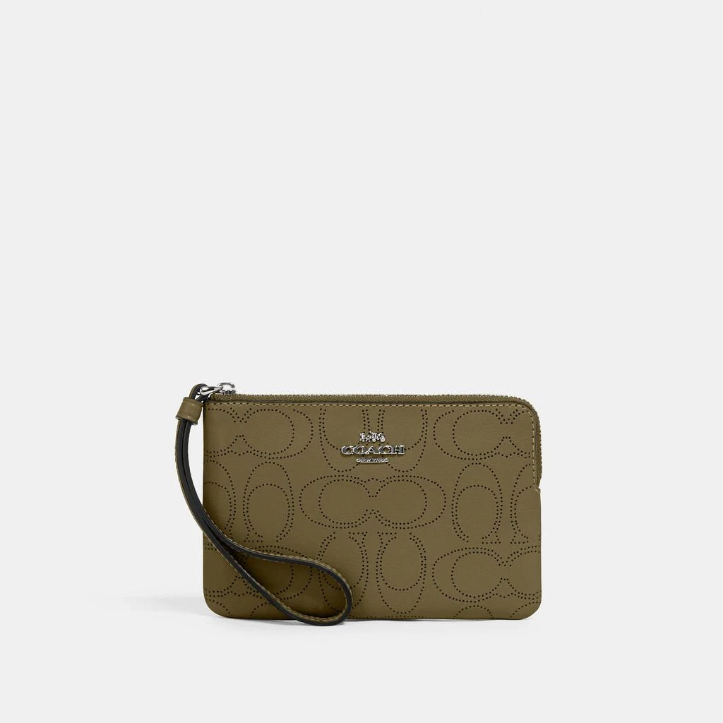 COACH Corner Zip Wristlet In Signature Leather 商品