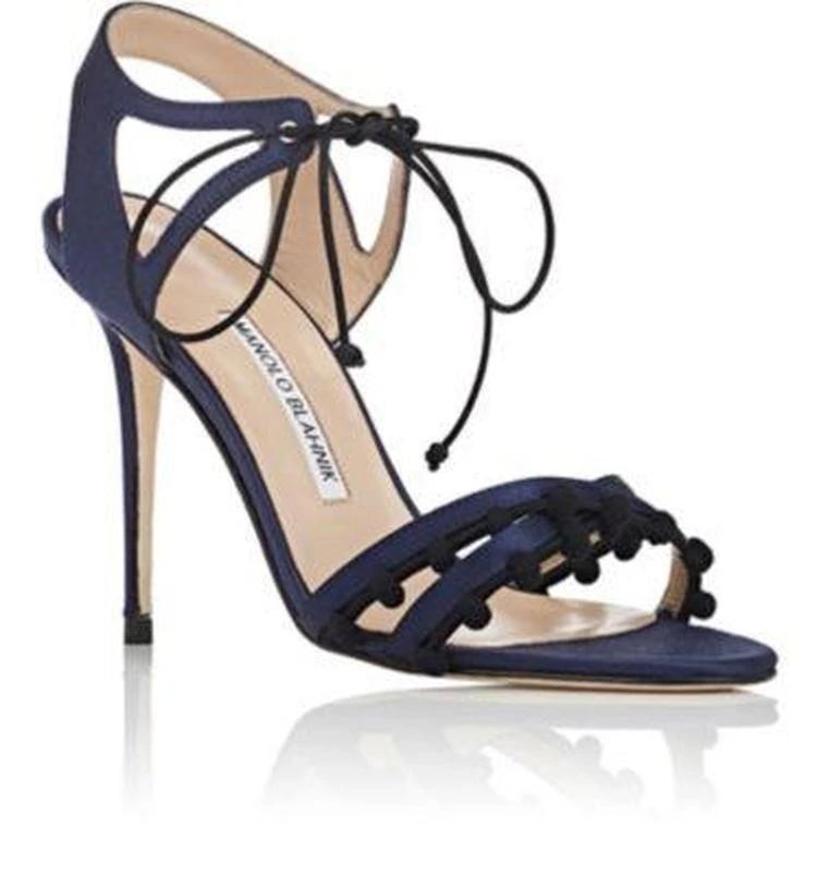 商品Manolo Blahnik|Esparra Satin Ankle-Tie Sandals,价格¥2372,第2张图片详细描述