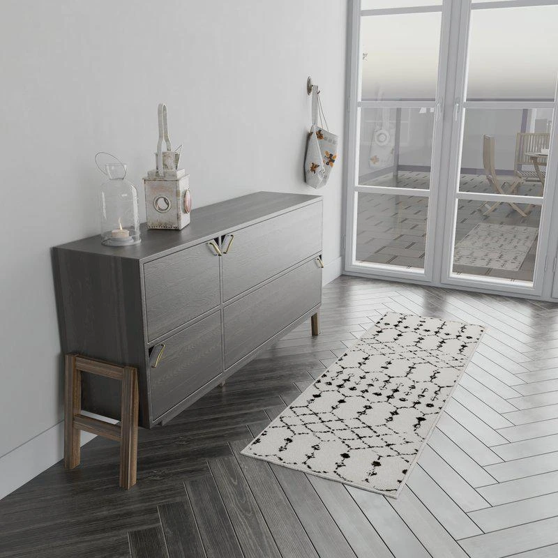 商品Merrick Lane|Ivory Bohemian Low Pile Rug with Black Geometric Design,价格¥262,第1张图片