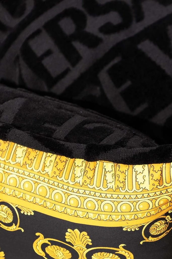商品Versace|Versace Baroque Printed Pet Bed,价格¥6572,第2张图片详细描述