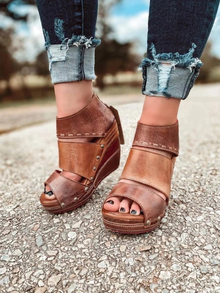 商品Bedstu|Jessie Wedge in Almond Pecan,价格¥1044,第1张图片