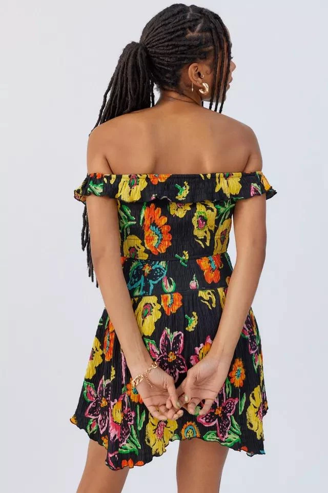 商品Urban Outfitters|UO Aubrey Off-The-Shoulder Mini Dress,价格¥229,第2张图片详细描述