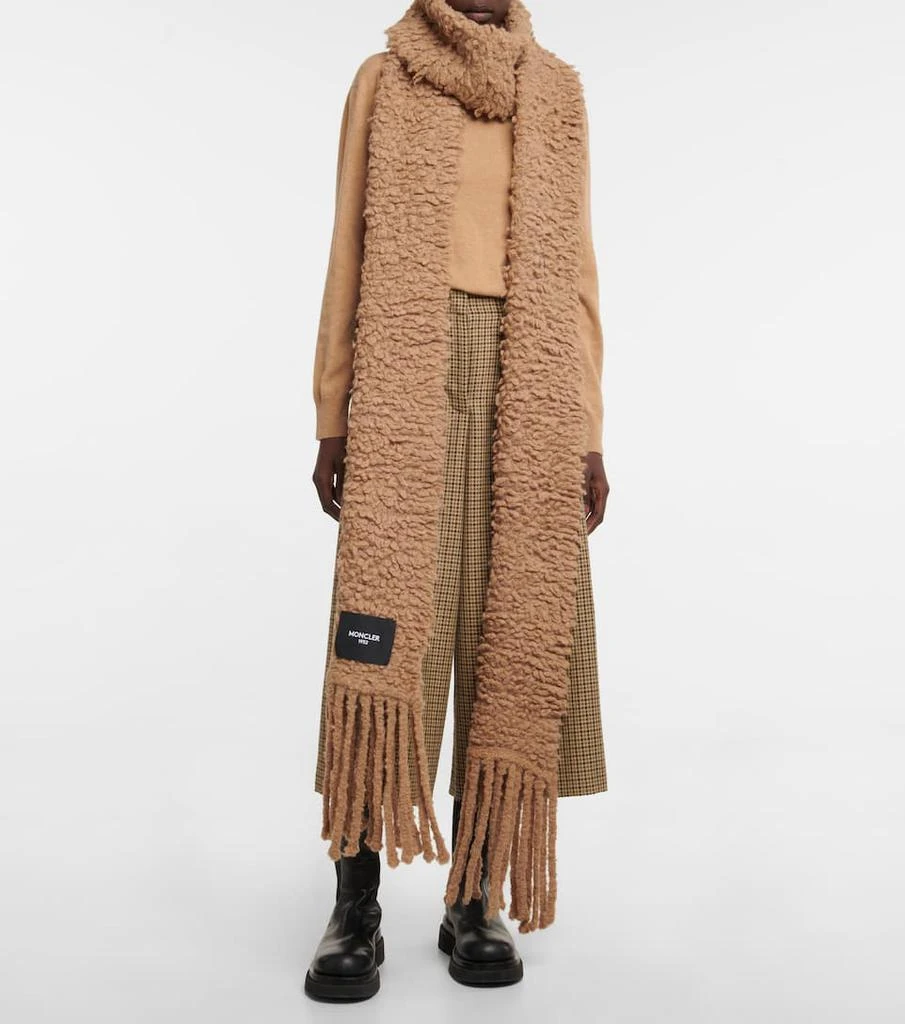 商品Moncler|Bouclé-knit scarf,价格¥5111,第2张图片详细描述