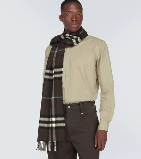 商品Burberry|Burberry Check羊绒围巾,价格¥4752,第2张图片详细描述