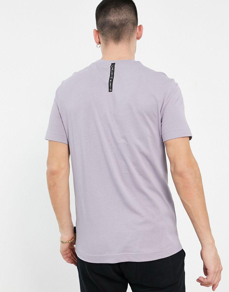 Calvin Klein exclusive to ASOS centre logo t-shirt in lilac商品第2张图片规格展示