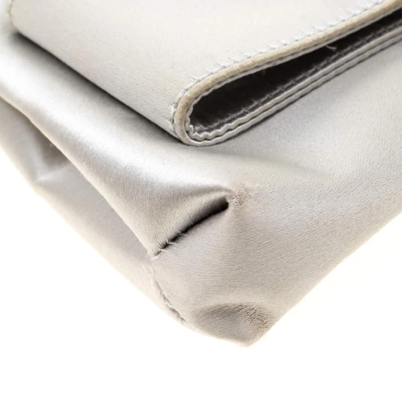 Salvatore Ferragamo Silver Satin and Leather Bow Crossbody Bag 商品