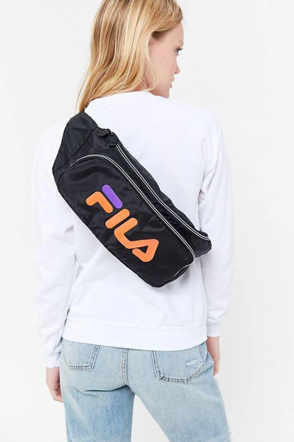 商品Fila|FILA UO Exclusive Sling Bag,价格¥114,第1张图片