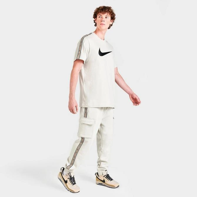 商品NIKE|Nike Sportswear Repeat Tape Fleece Cargo Jogger Pants,价格¥149,第2张图片详细描述