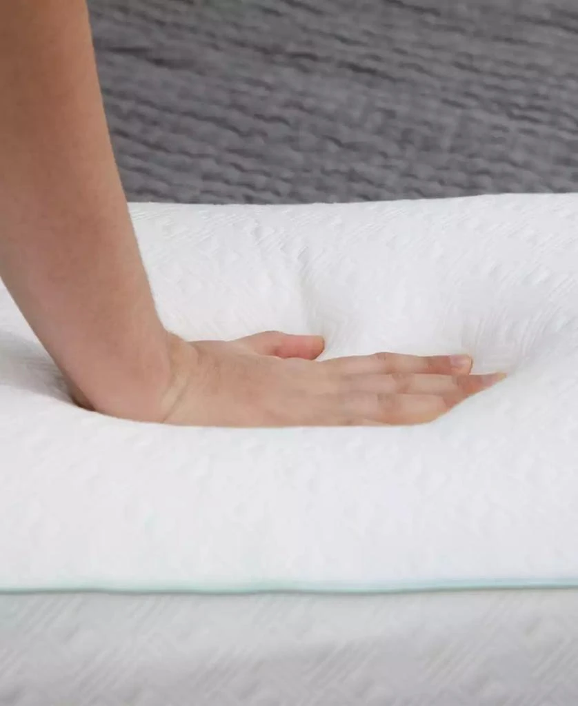 Natural Comfort Traditional Memory Foam Pillow, Queen, Exclusively at Macy’s 商品