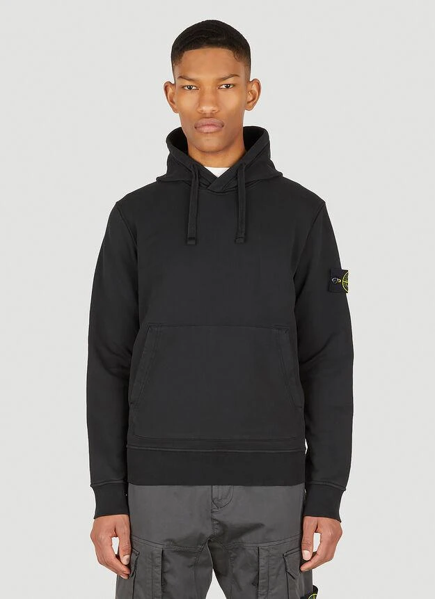 商品Stone Island|Compass Patch Hooded Sweatshirt in Black,价格¥2726,第1张图片