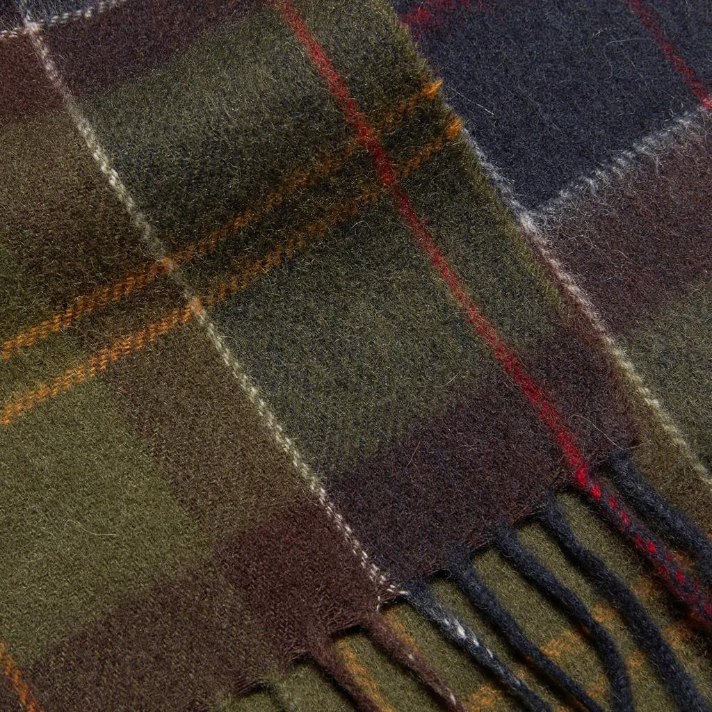 商品Barbour|Barbour Women's Tartan Scarf - Classic Tartan,价格¥288,第5张图片详细描述