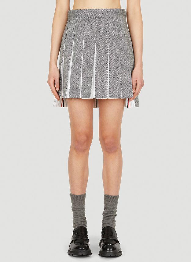 Pleated Herringbone Mini Skirt in Grey商品第1张图片规格展示