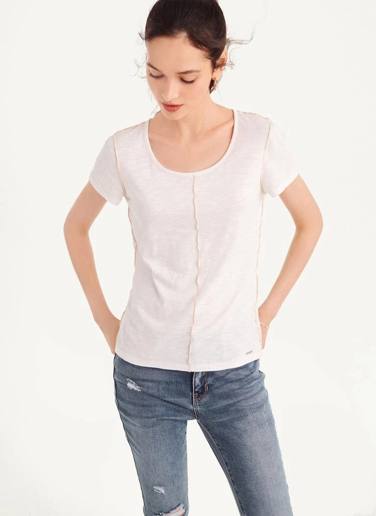 商品DKNY|Scoop Neck Tee With Contrast Stitching,价格¥143,第5张图片详细描述