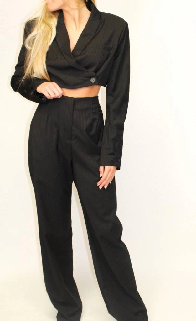 商品Melrose With Love|Crop Blazer Set in Black,价格¥736,第1张图片