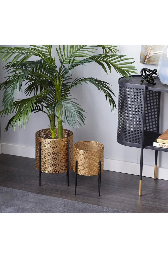 商品COSMO BY COSMOPOLITAN|Goldtone Metal Contemporary Planter with Removable Stand - Set of 2,价格¥634,第4张图片详细描述