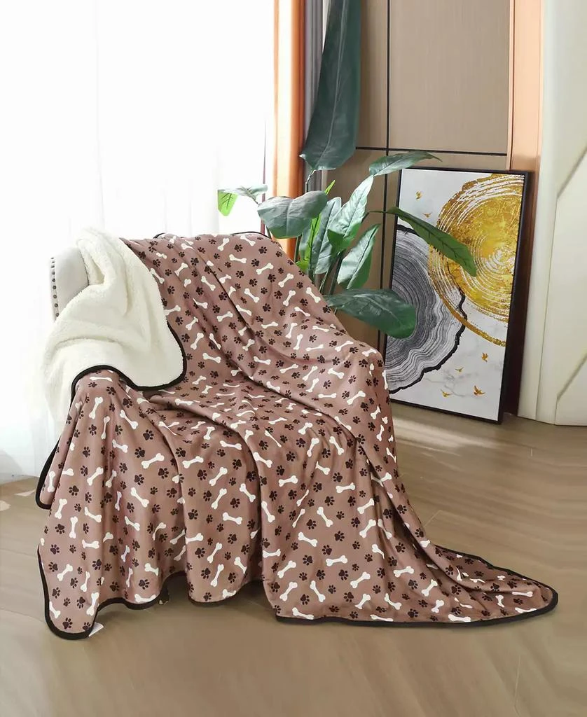 商品Happycare Textiles|Advanced Water Resistant Pets Print Comfort Throw, 50" x 60",价格¥195,第1张图片
