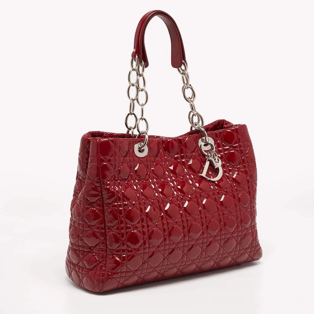 商品[二手商品] Dior|Dior Red Cannage Quilted Patent Leather Large Dior Soft Shopper Tote,价格¥11492,第3张图片详细描述