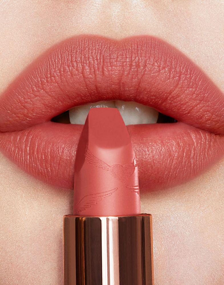 商品Charlotte Tilbury|Charlotte Tilbury The Look of Love Matte Revolution Lipstick Refill - Mrs Kisses,价格¥187,第4张图片详细描述