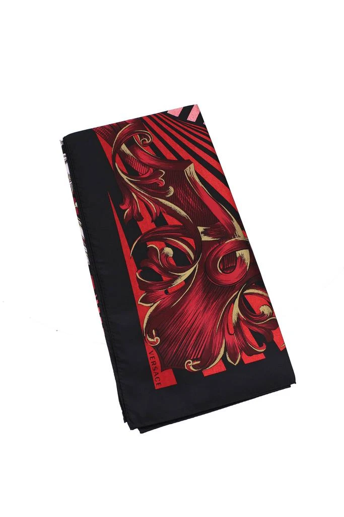 商品Versace|Foulard Silk Red Black,价格¥1468,第2张图片详细描述