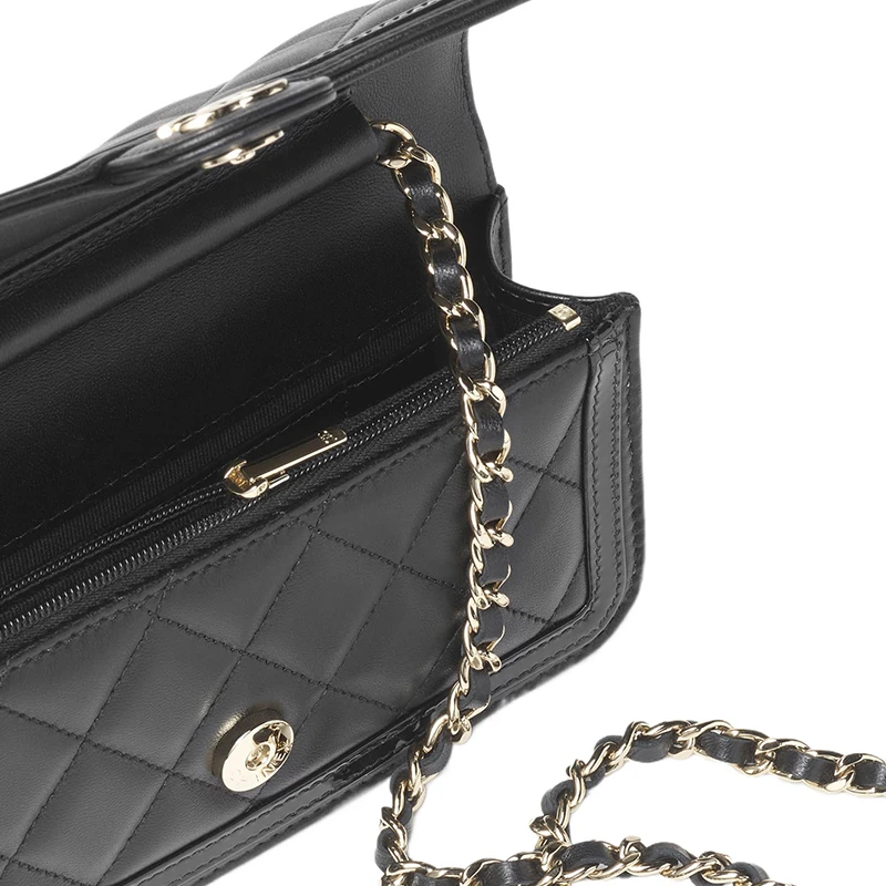 商品[国内直发] Chanel|香奈儿 23B 金扣链条菱格纹 小羊皮漆皮小牛皮 斜挎单肩包 常规 女款 黑色,价格¥26152,第4张图片详细描述