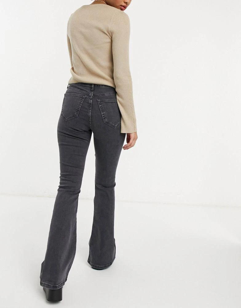 商品Topshop|Topshop Jamie flare jeans in washed black,价格¥267,第2张图片详细描述