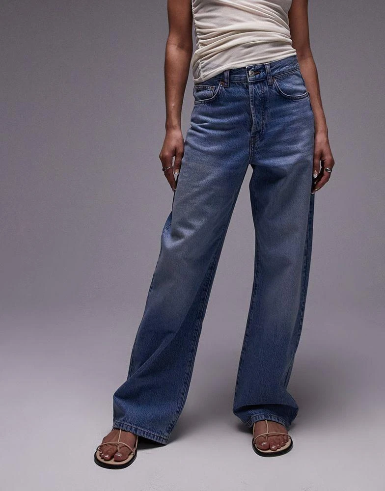 商品Topshop|Topshop mid rise loose fit straight jean in mid blue,价格¥232,第3张图片详细描述