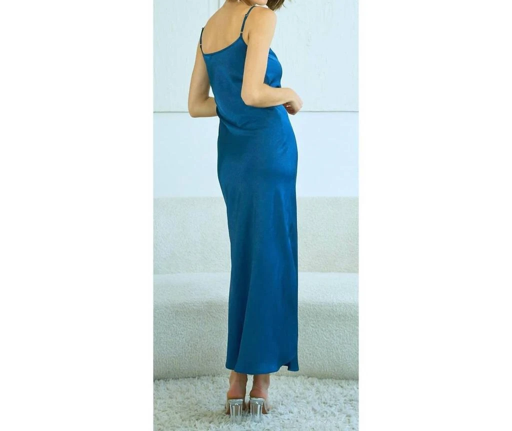 商品LABIZ Fashion|Labiz Fashion - Satin Long Slip Dress,价格¥502,第2张图片详细描述