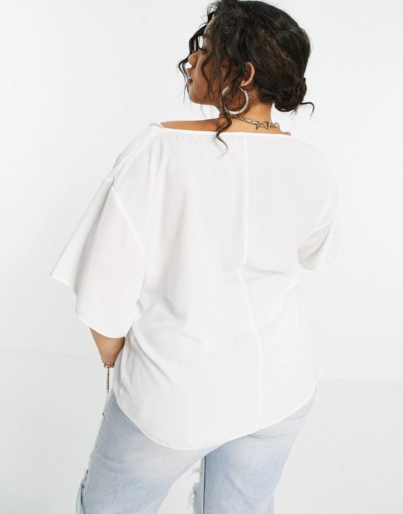 商品ASOS|ASOS DESIGN Curve cowl neck top with wrap hem detail in ivory,价格¥119,第2张图片详细描述