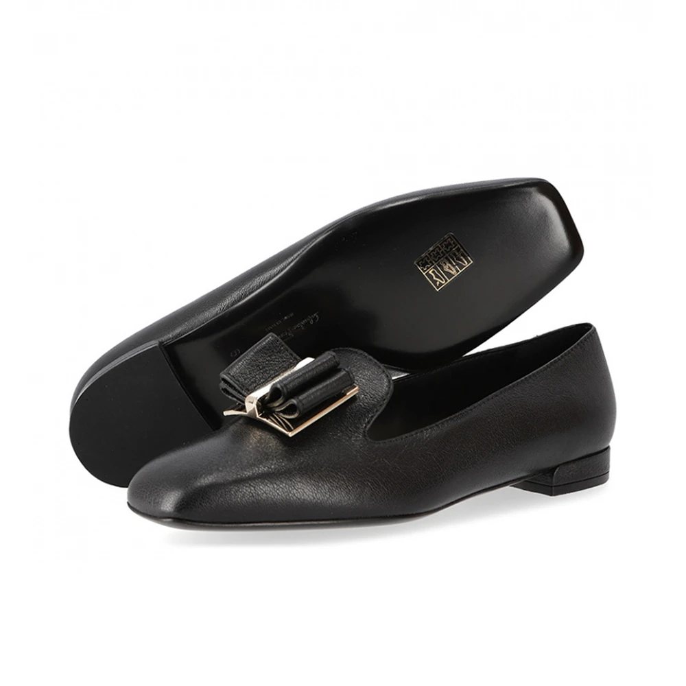 SALVATORE FERRAGAMO 女士黑色牛皮平底乐福鞋 01-R407-733751 商品