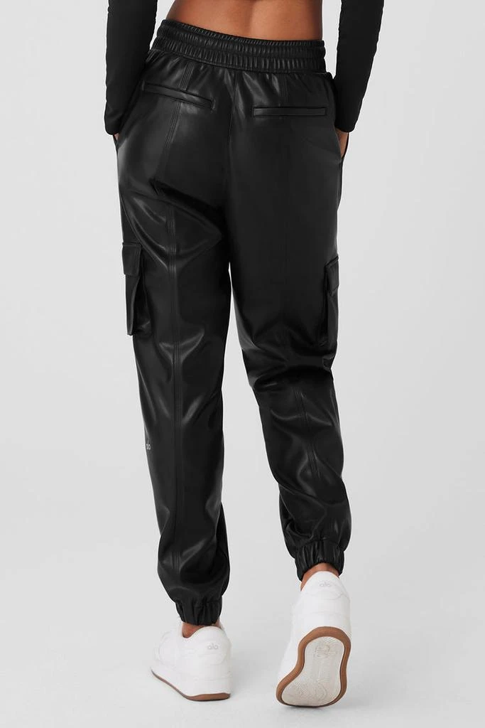 商品Alo|Faux Leather Power Hour Jogger - Toasted Almond,价格¥1021,第2张图片详细描述