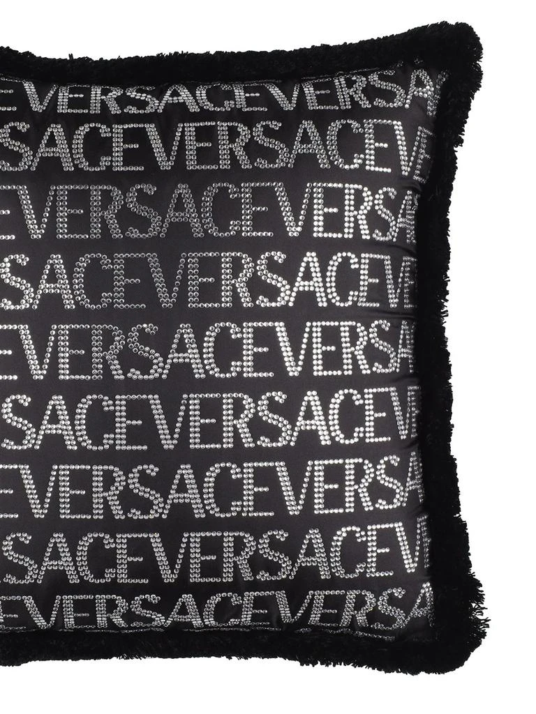 商品Versace|Versace On Repeat Cushion,价格¥3843,第1张图片