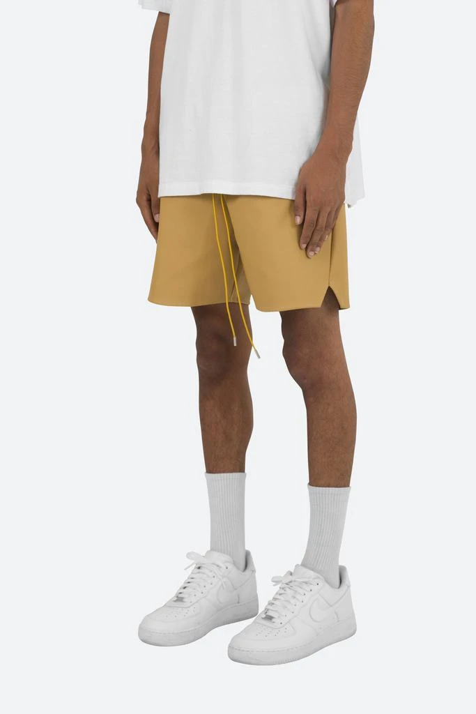 商品MNML|Leather Basketball Shorts - Mustard,价格¥136,第2张图片详细描述