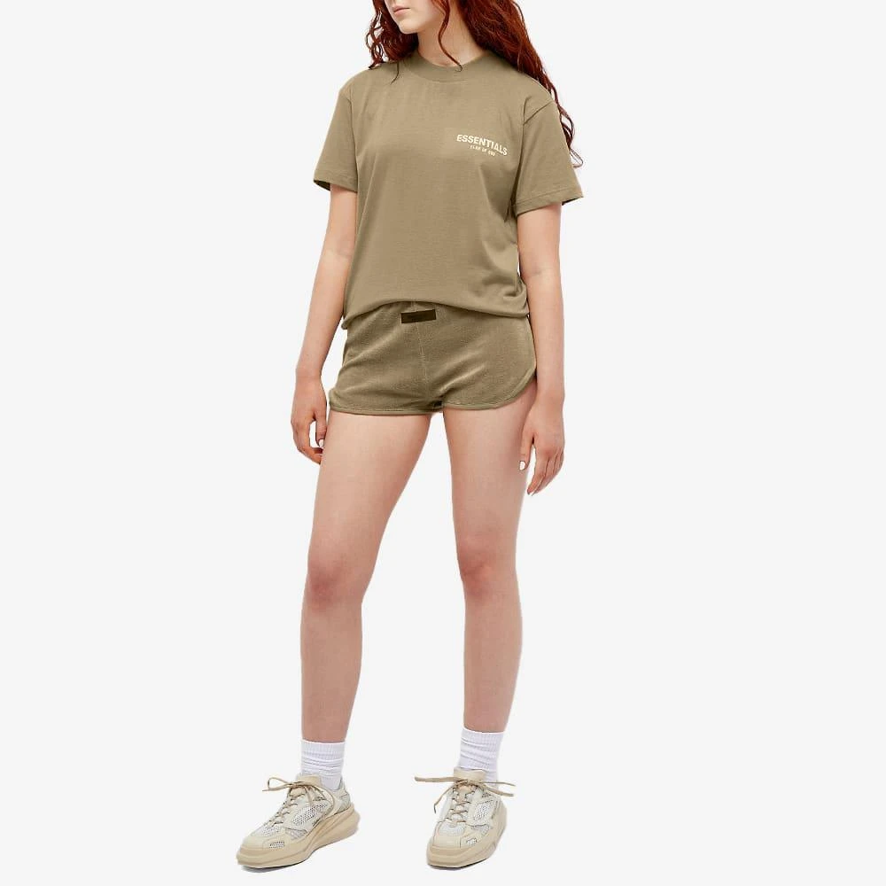 商品Essentials|FEAR OF GOD ESSENTIALS Women's Logo Tee - Oak,价格¥282,第4张图片详细描述