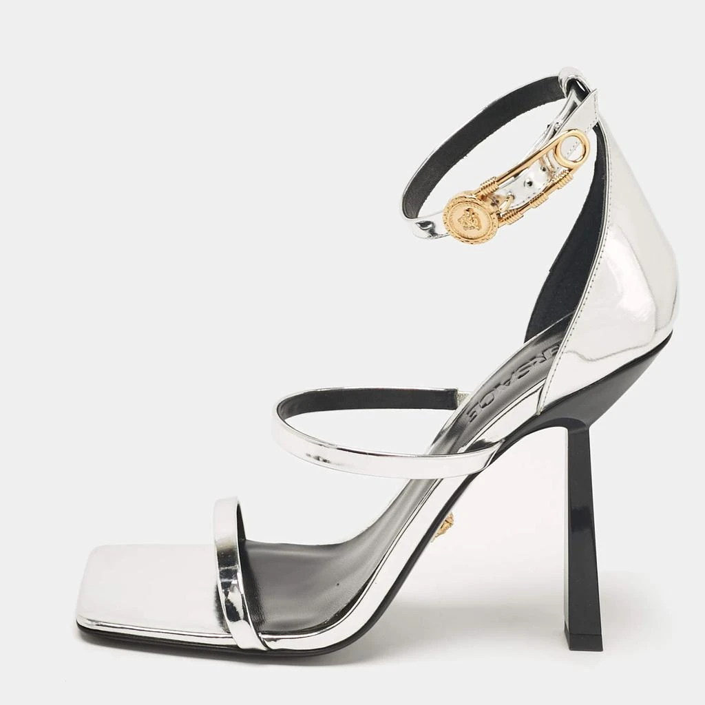 商品Versace|Versace Silver Leather Safety Pin Ankle Strap Sandals Size 39,价格¥4937,第1张图片