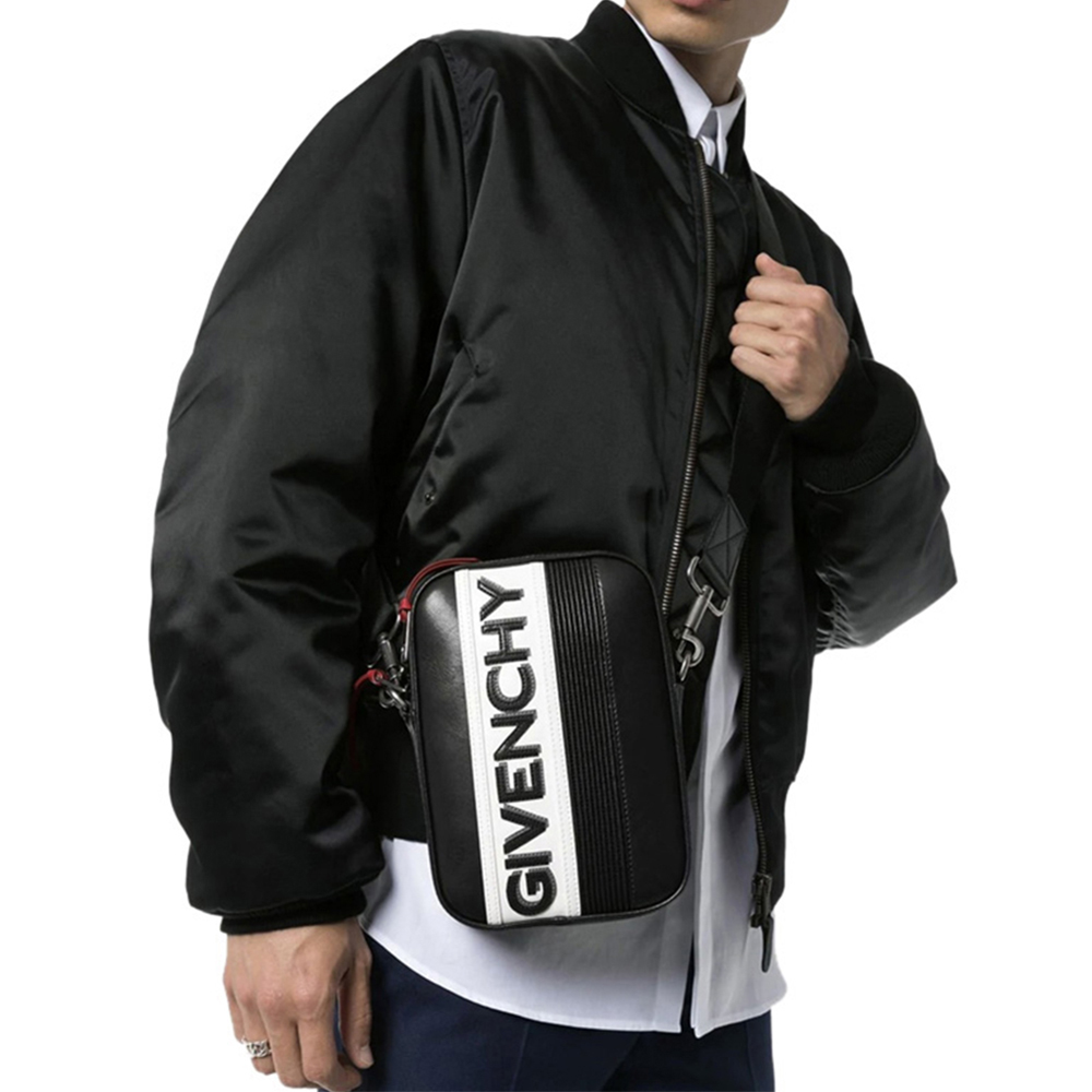 Givenchy 纪梵希 男士黑色/白色牛皮LOGO印花斜挎包单肩包 BK504YK0LP-004商品第3张图片规格展示