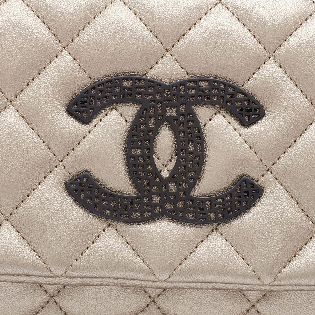 商品[二手商品] Chanel|Chanel Metallic Quilted Leather Butterfly Chain Clutch,价格¥19075,第7张图片详细描述