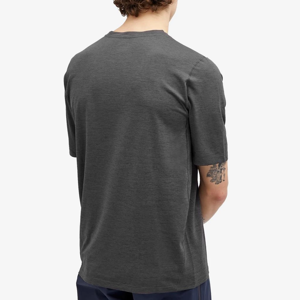 商品Arc'teryx|Arc'teryx Cormac Crew T-Shirt,价格¥665,第3张图片详细描述