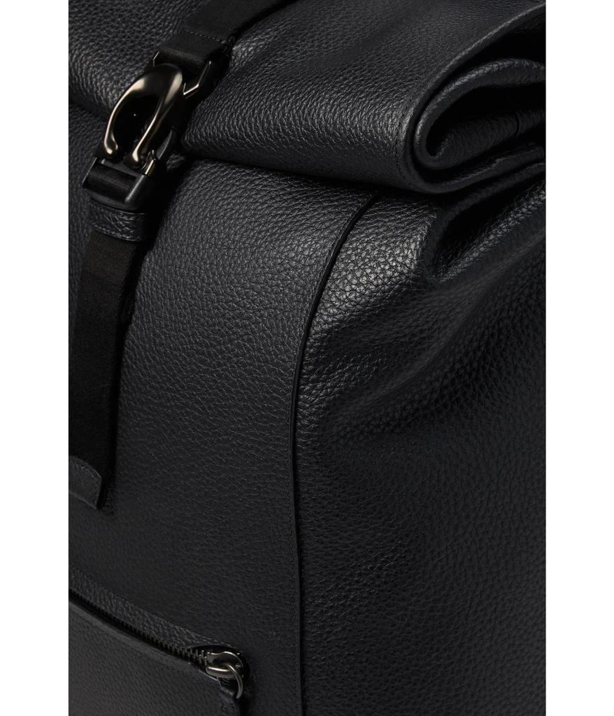 商品Coach|Beck Roll Top Backpack in Pebble Leather,价格¥4582,第4张图片详细描述