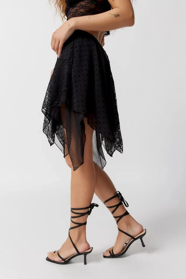 商品Urban Outfitters|UO Penelope Lace Layered Mini Skirt,价格¥74-¥111,第3张图片详细描述