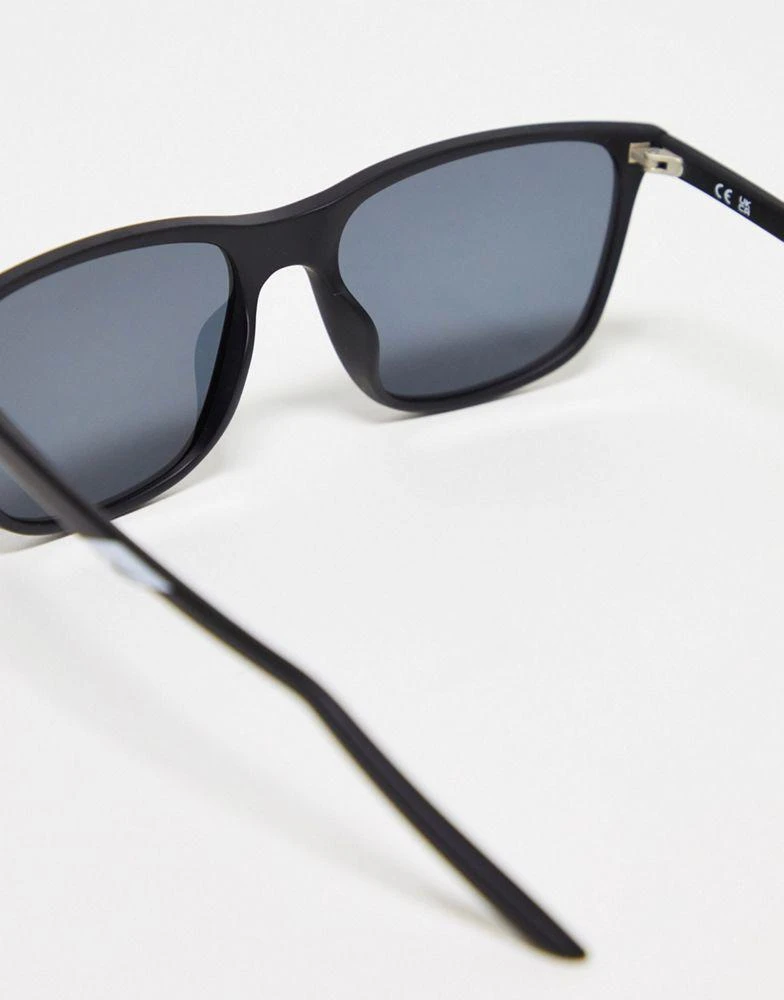 商品NIKE|Nike State sunglasses in black,价格¥448,第4张图片详细描述