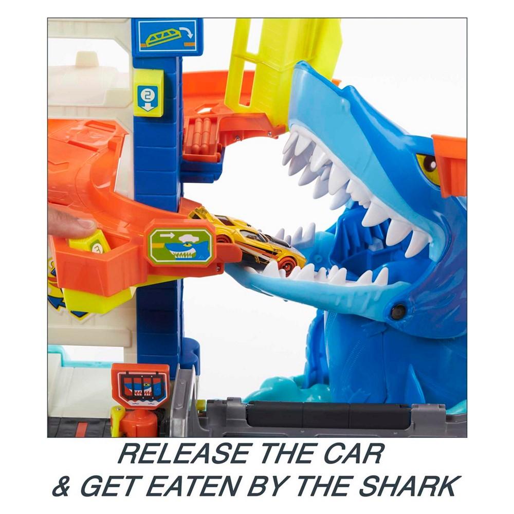 Track Set and 1:64 Scale Toy Car, City Shark Escape, Multi-Level Playset商品第4张图片规格展示
