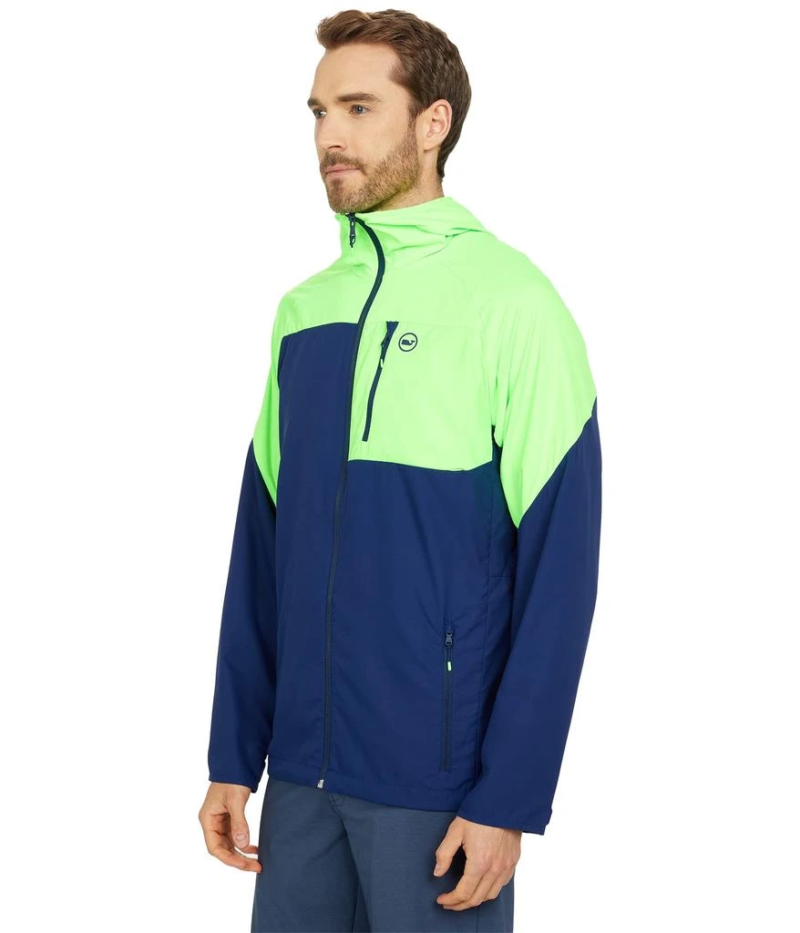 商品Vineyard Vines|Packable Windbreaker,价格¥294,第2张图片详细描述