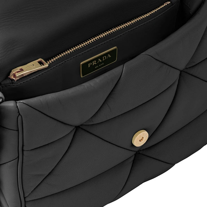 【预售3-7天】PRADA/普拉达 22春夏新款Prada System系列 女士黑色软羊革拼缝珐琅金三角扣复古金链配可拆卸的迷你小袋尼龙肩带单肩斜跨手提链条包1BD292_2DMO_F0002_V_L9O 商品